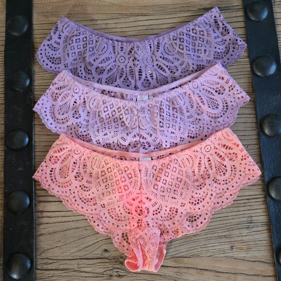 Victoria's Secret Lace Dream Angels Cheeky Panty Bundle Sz XS New 3 pieces - Picture 1 of 5